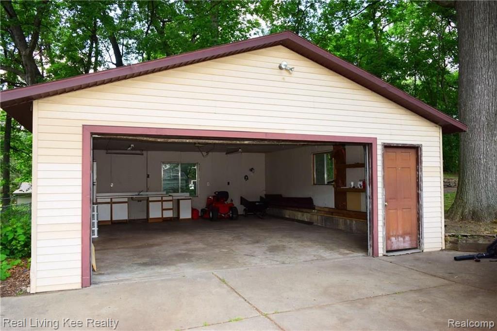 2455 Snellbrook Road Auburn Hills, MI 48326 - Photo 11 of 11