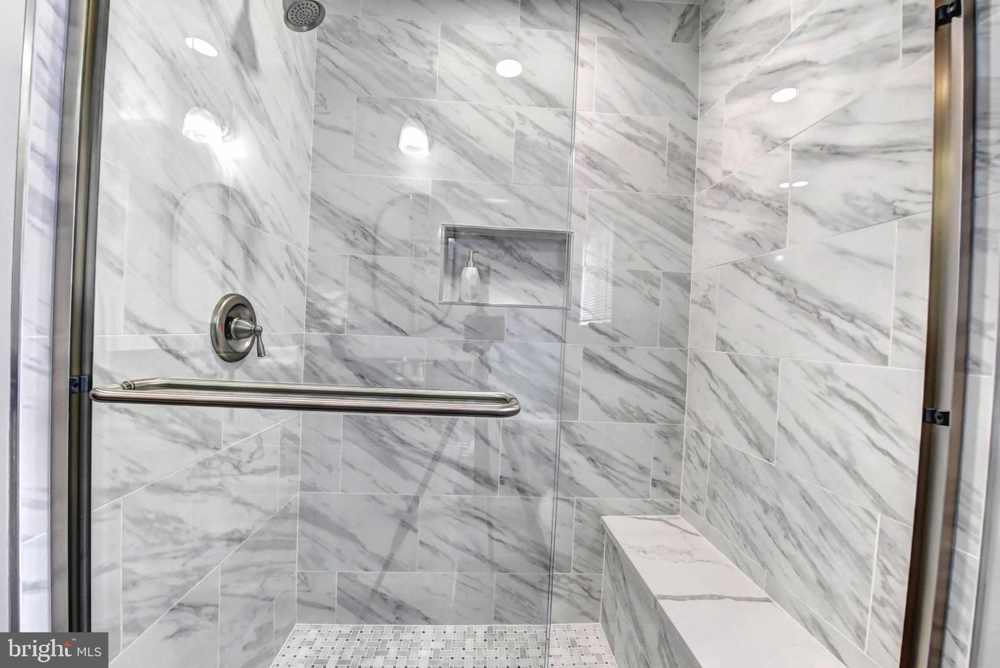 105 Skyhill Road, Unit 6 Alexandria, VA 22314 - Photo 17 of 39