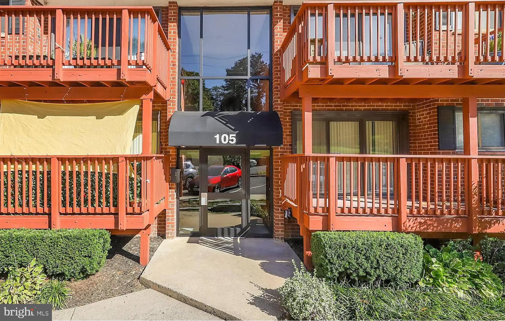 105 Skyhill Road, Unit 6 Alexandria, VA 22314 - Photo 25 of 39