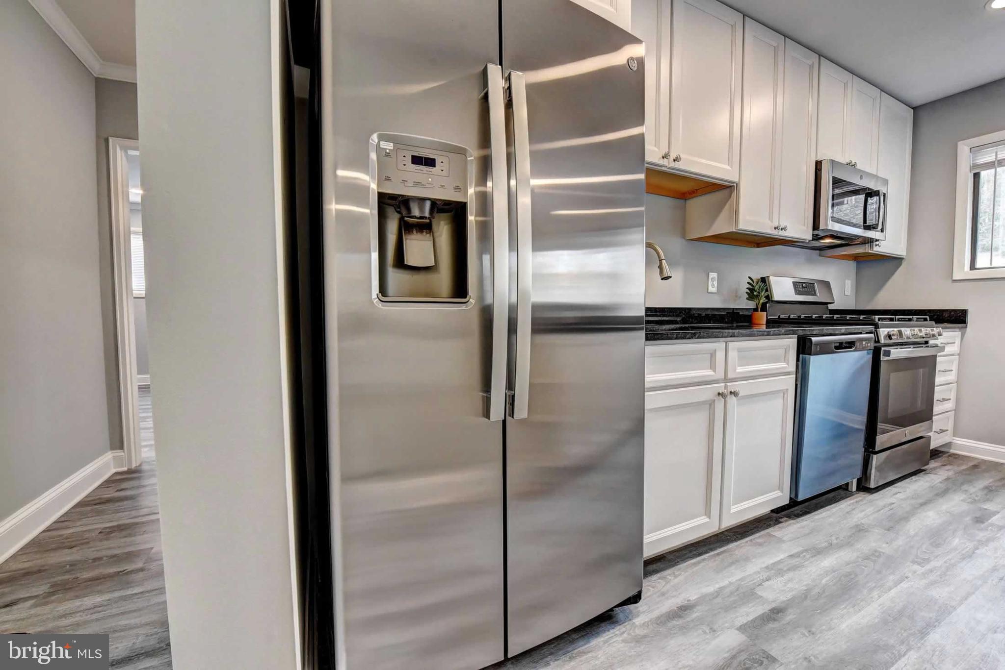 105 Skyhill Road, Unit 6 Alexandria, VA 22314 - Photo 4 of 39