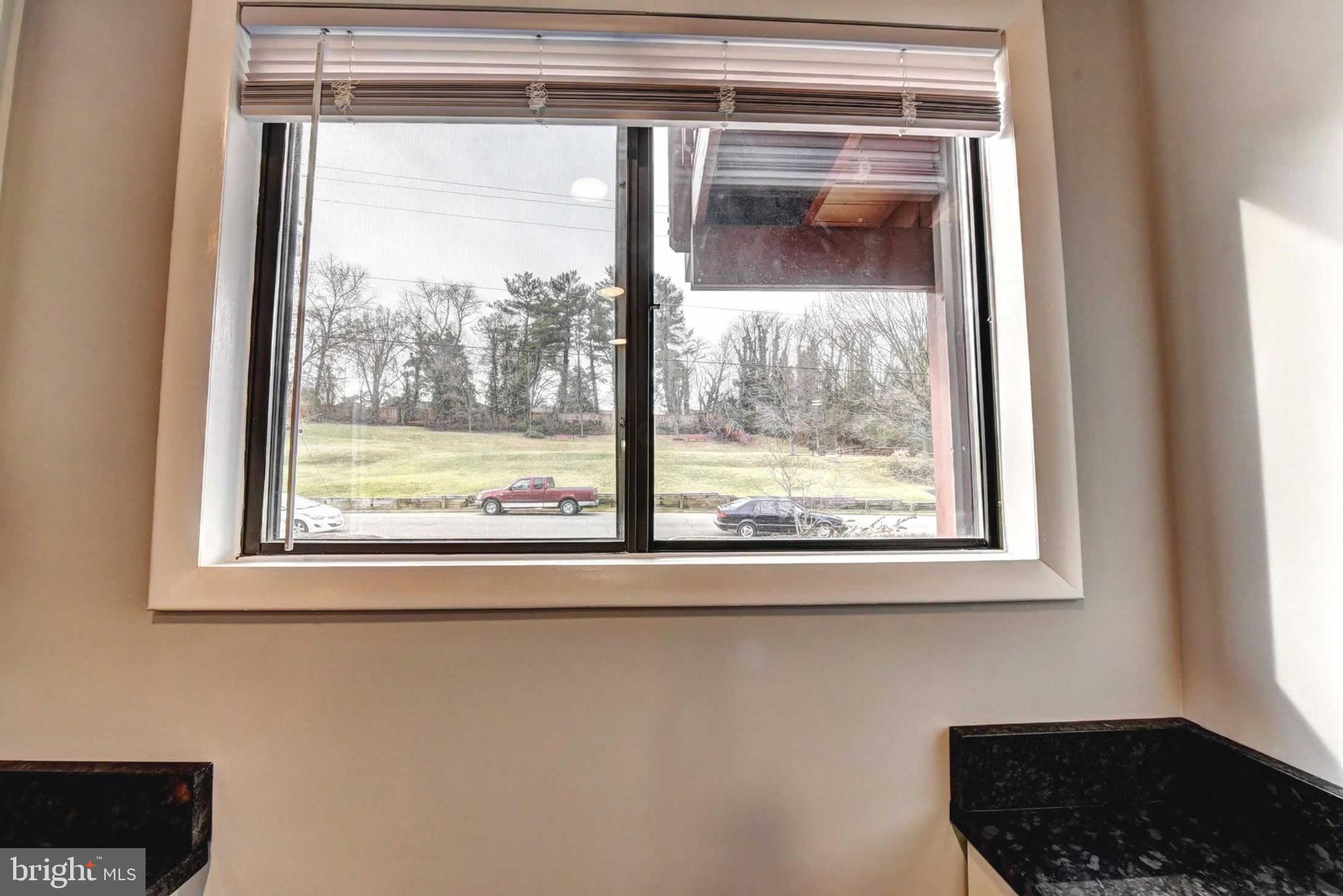 105 Skyhill Road, Unit 6 Alexandria, VA 22314 - Photo 7 of 39