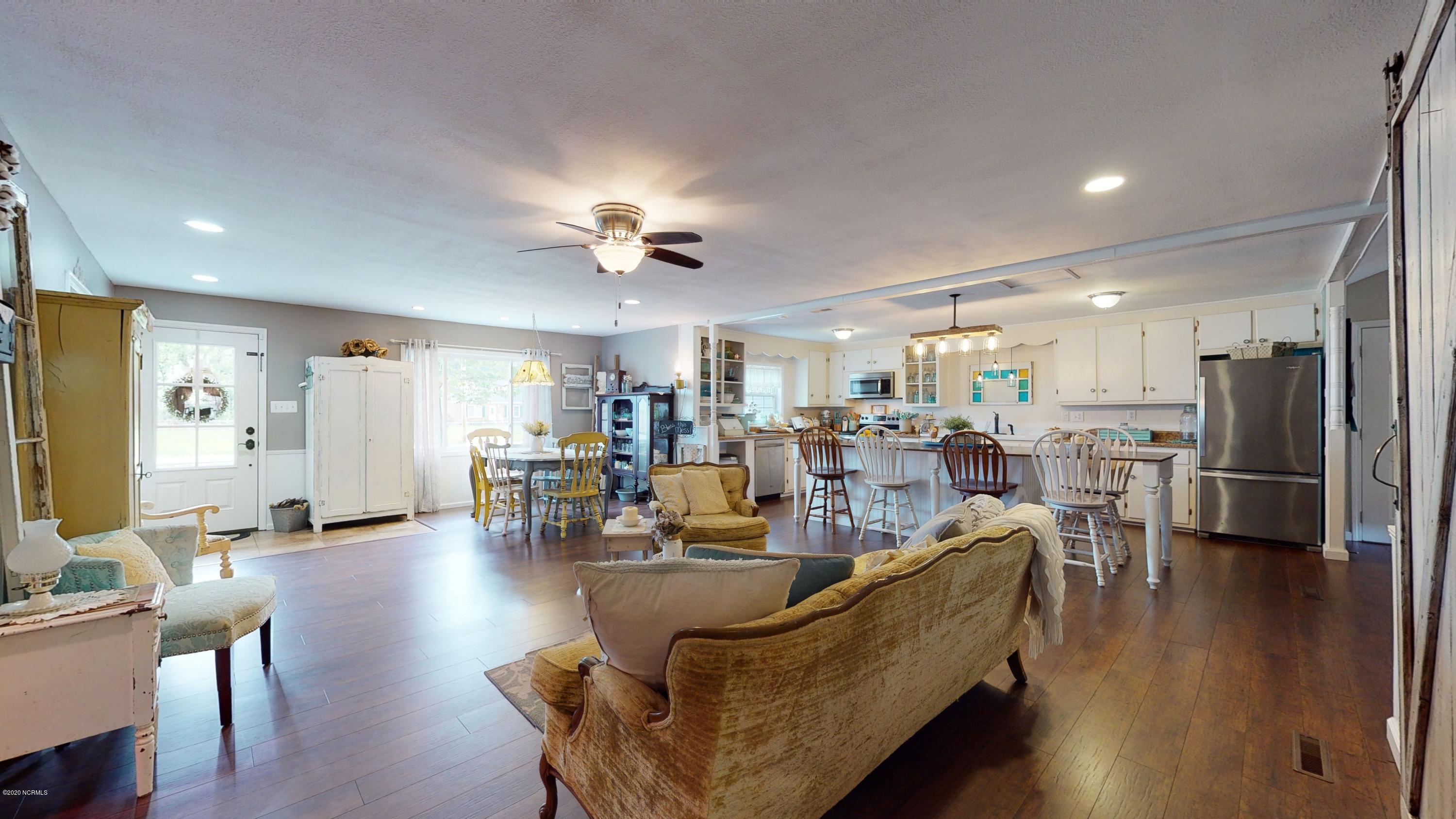 1263 Nine Foot Road Newport, NC 28570 - Photo 9 of 43 Dining, Den & Kitchen