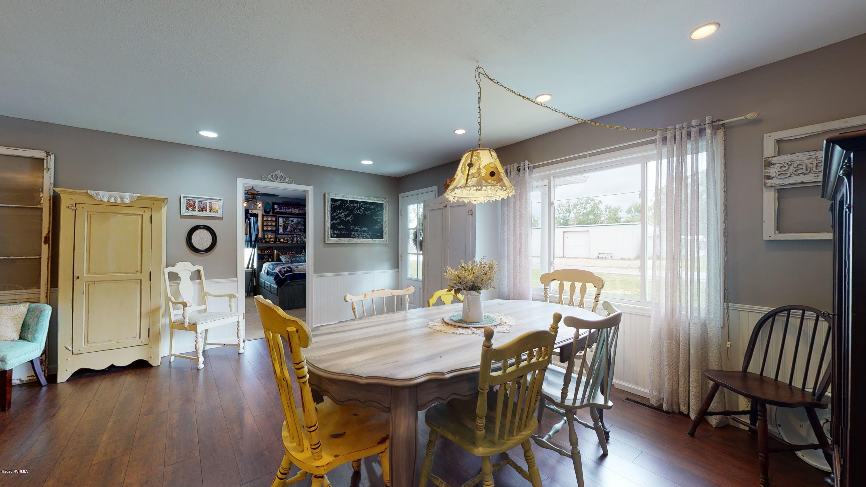 1263 Nine Foot Road Newport, NC 28570 - Photo 11 of 43 Dining Area