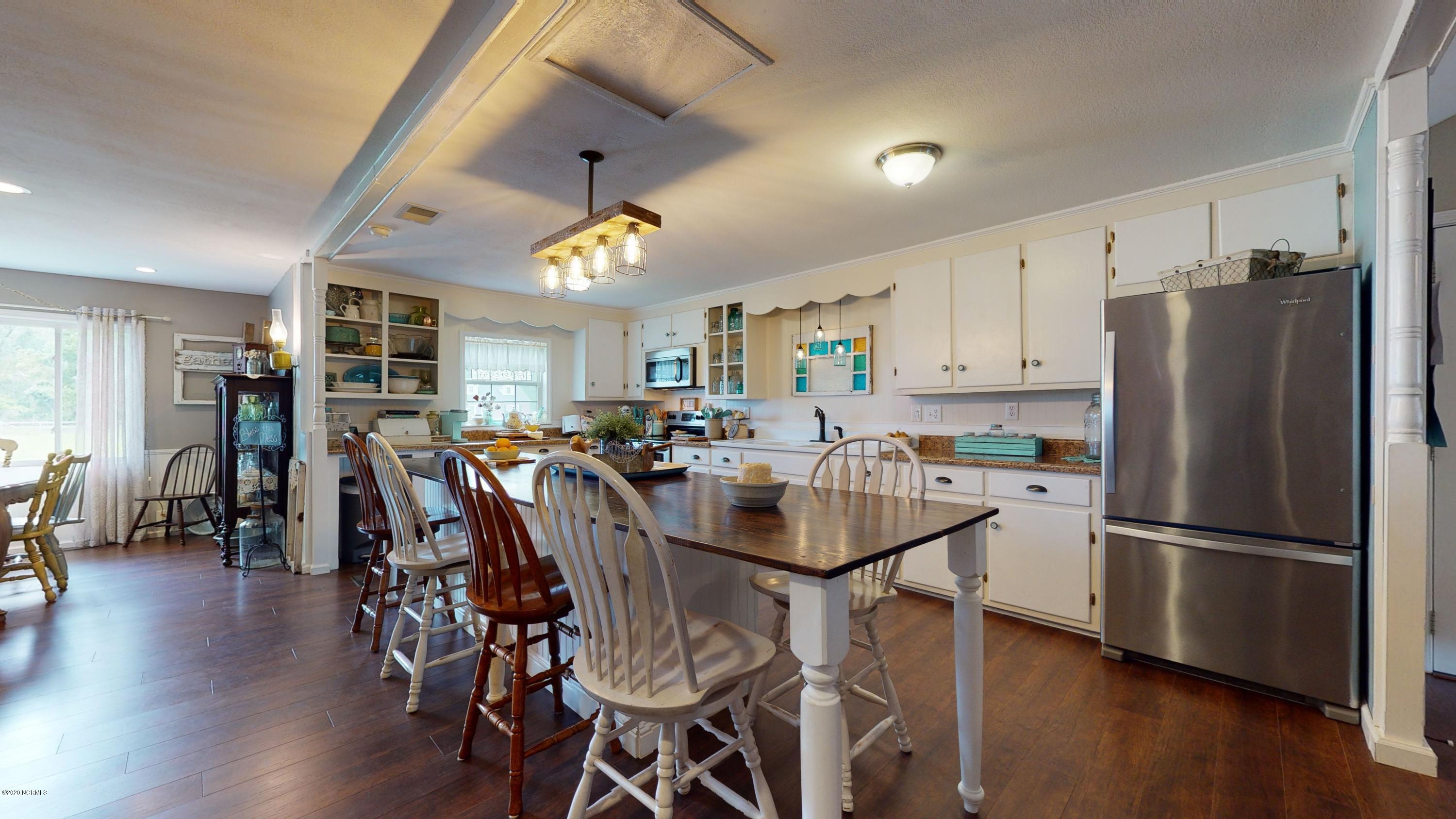 1263 Nine Foot Road Newport, NC 28570 - Photo 15 of 43 Kitchen