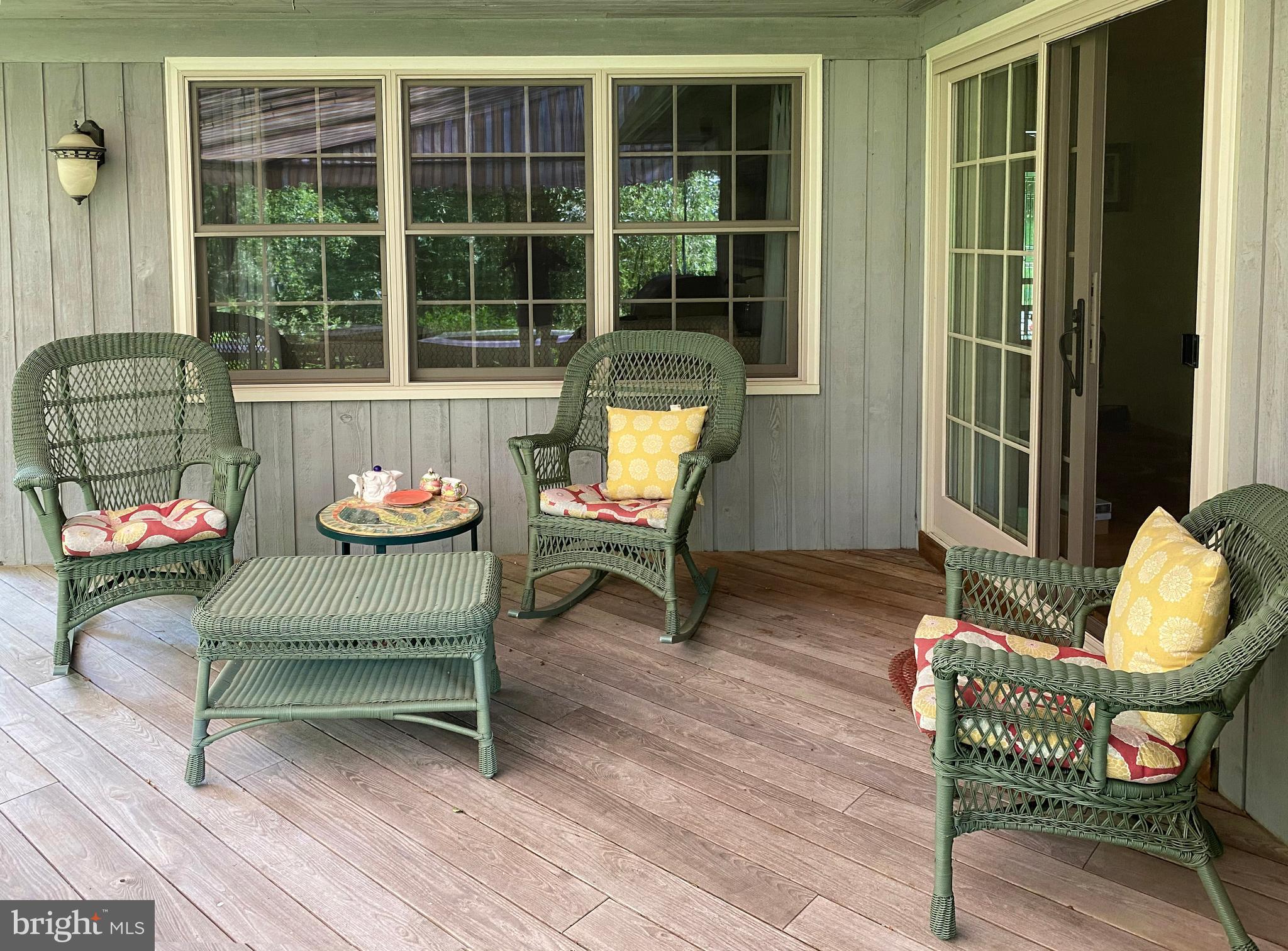 1451 Hilltop Road Spring City, PA 19475 - Photo 43 of 99 Wooden Deck 01