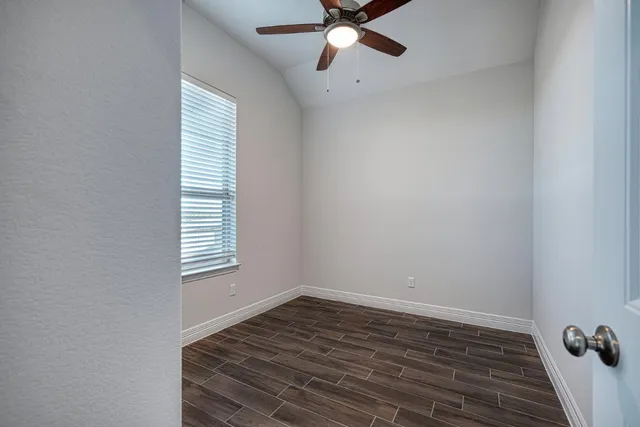 $1,950 | 126 Russet Trail, Georgetown, TX 78628