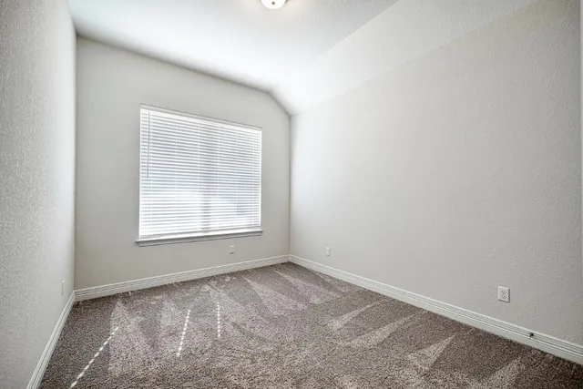 $1,950 | 126 Russet Trail, Georgetown, TX 78628