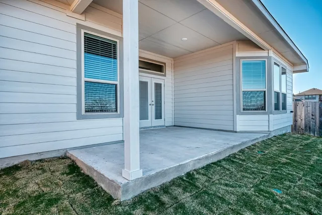 $1,950 | 126 Russet Trail, Georgetown, TX 78628