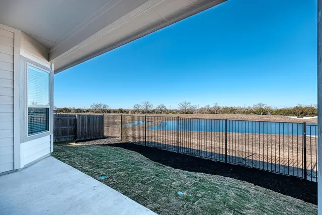 $1,950 | 126 Russet Trail, Georgetown, TX 78628