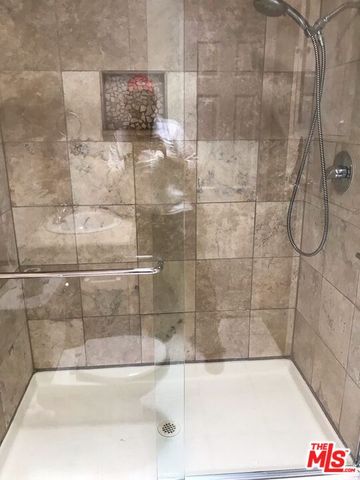 $3,200 | 1940 North Highland Avenue, Unit 59, Los Angeles, CA 90068