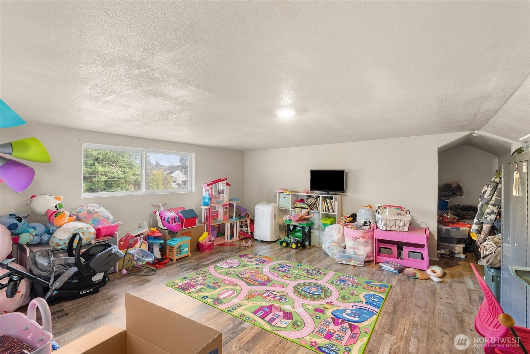 726 May Street Raymond, WA 98577 - Photo 18 of 23 Gallery Image 18