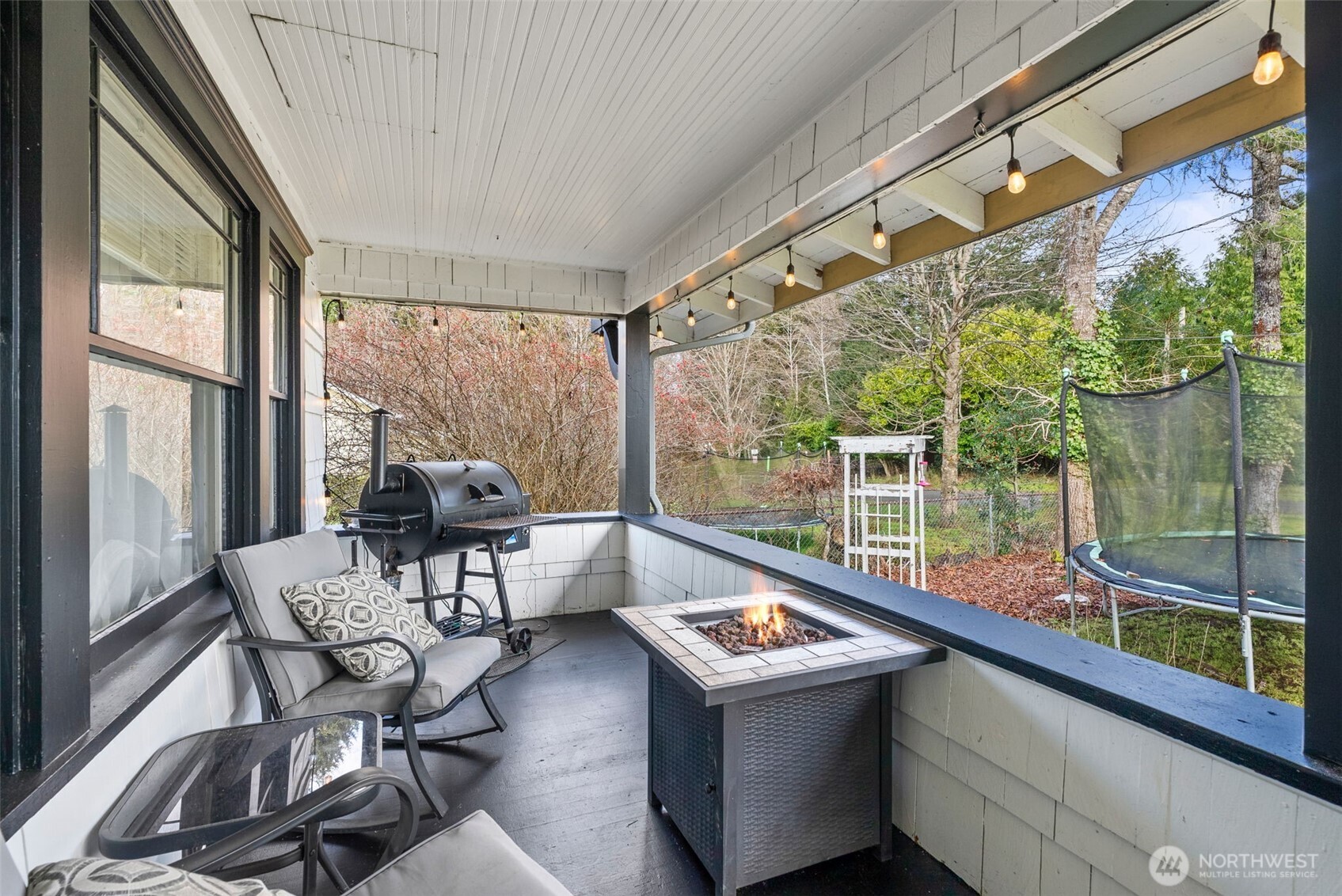 726 May Street Raymond, WA 98577 - Photo 4 of 23 Gallery Image 4