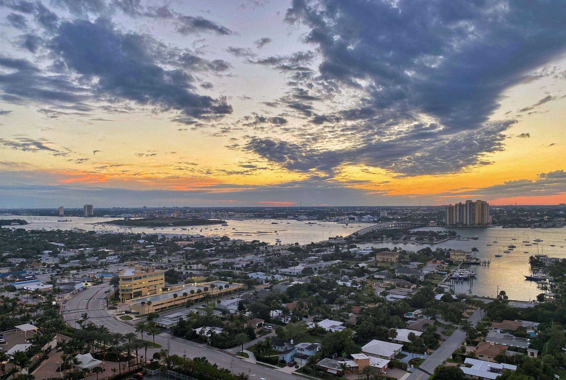 3000 North Ocean Drive, Unit 28A Singer Island, FL 33404 - Photo 10 of 51 Sunset from Dining Area