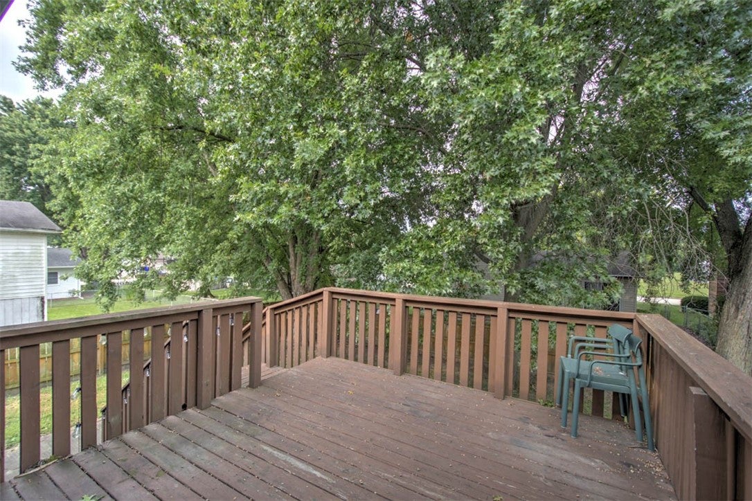 965 Jefferson Drive Decatur, IL 62521 - Photo 25 of 28 Gallery Image 25