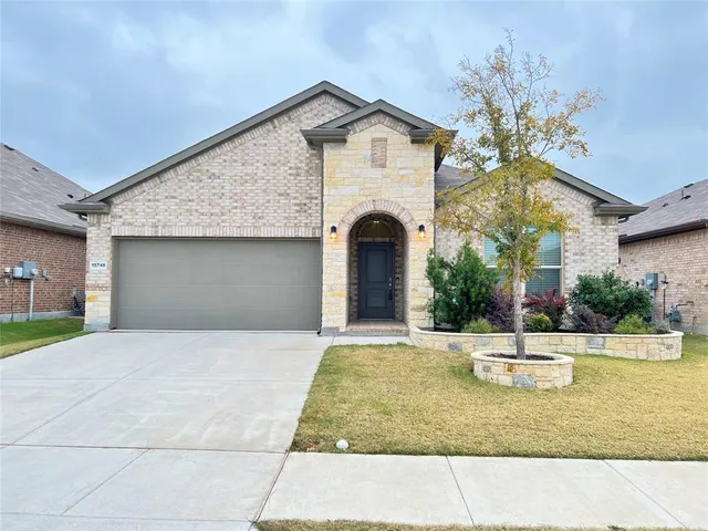 $2,495 | 15748 Putney Way, Fort Worth, TX 76247