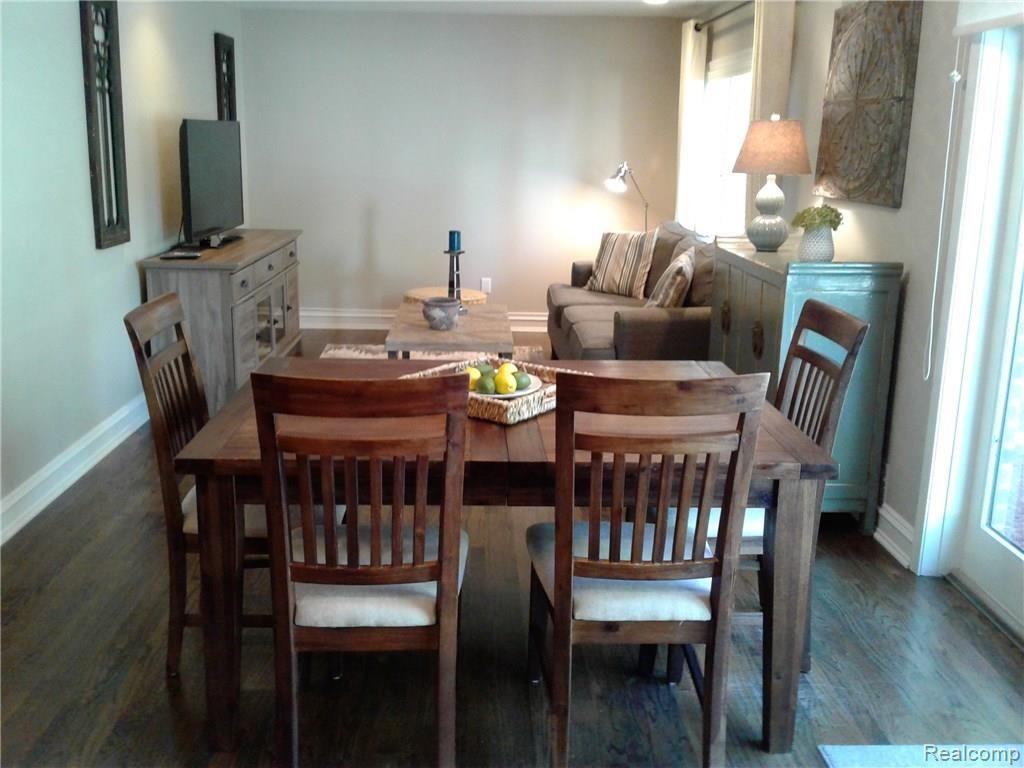 2047 Windemere Road Birmingham, MI 48009 - Photo 11 of 37 20170920_163431.jpg