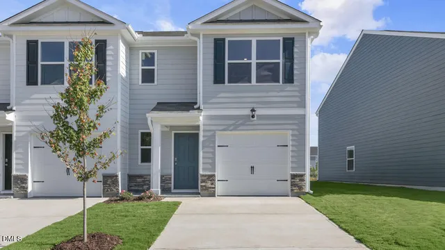 $286,900 | 553 Stream Walk Crossing, Wendell, NC 27591