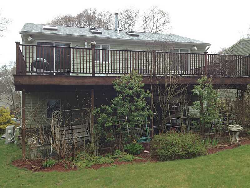 28 Betony Road Narragansett, RI 02874 - Photo 2 of 2 Exterior Back.