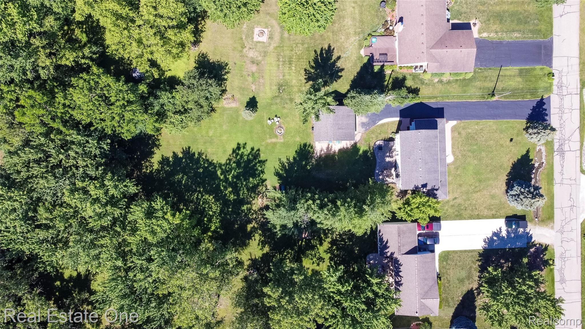 475 Grace Avenue Rochester, MI 48307 - Photo 56 of 58 Drone view of 3/4 acre lot