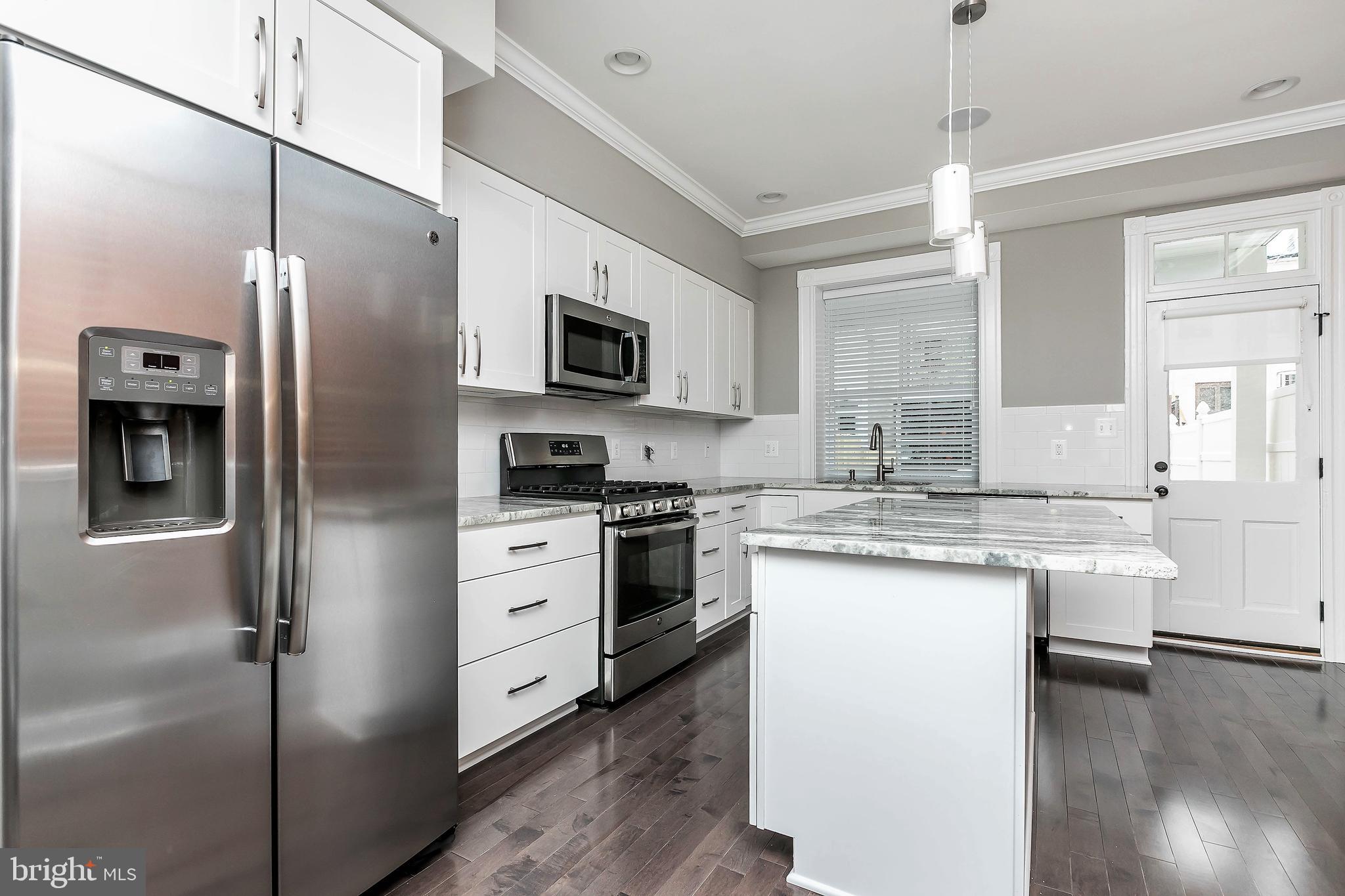 509 South Potomac Street Baltimore, MD 21224 - Photo 8 of 20