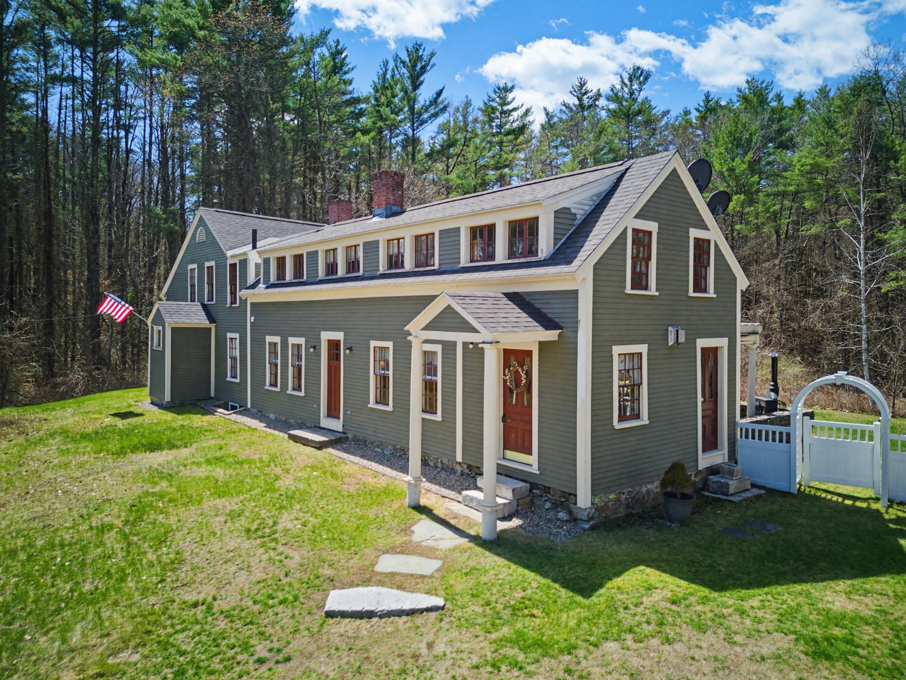 41 West Lull Place New Boston, NH 03070 - Photo 6 of 60
