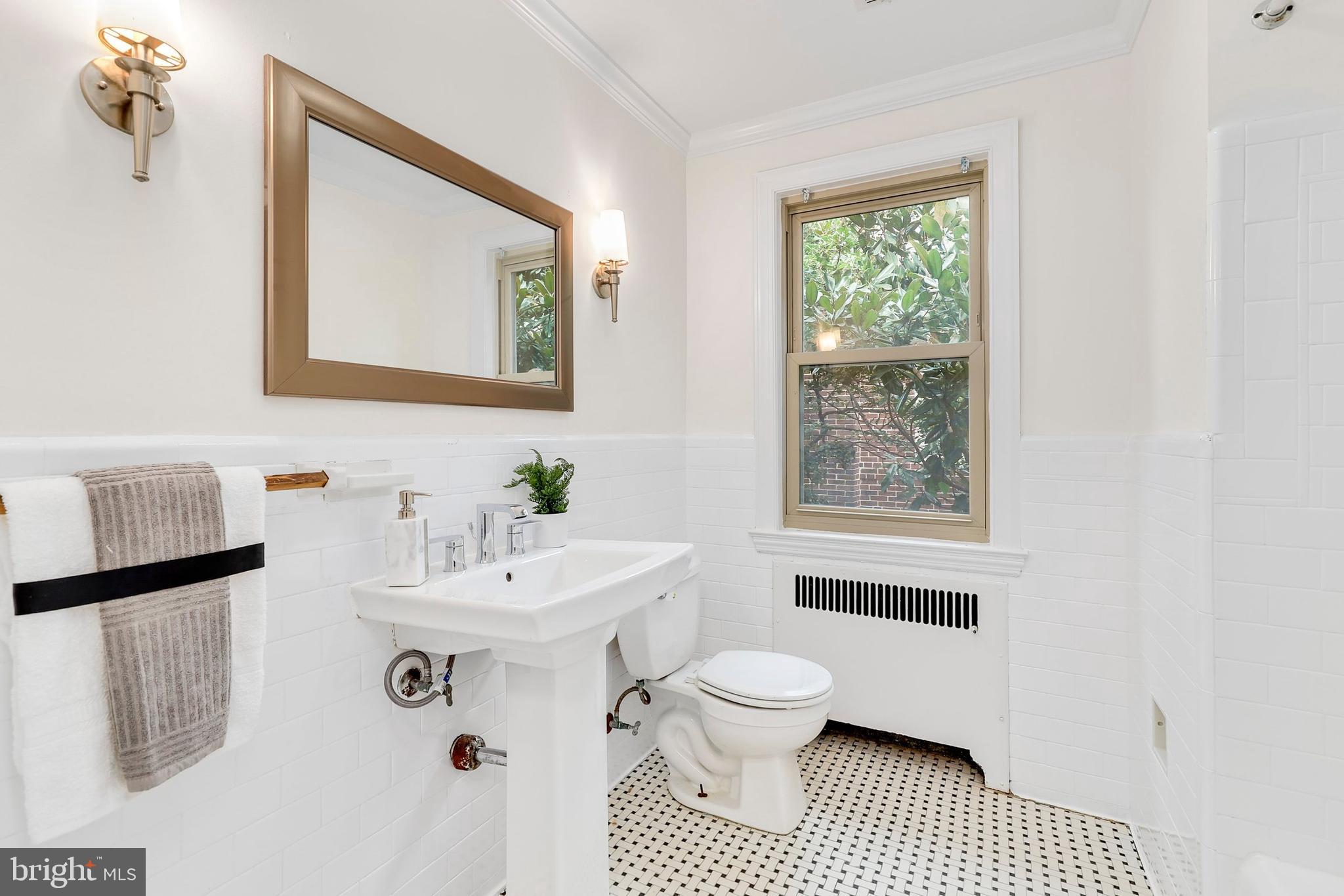 1531 Ralworth Road Baltimore, MD 21218 - Photo 21 of 36