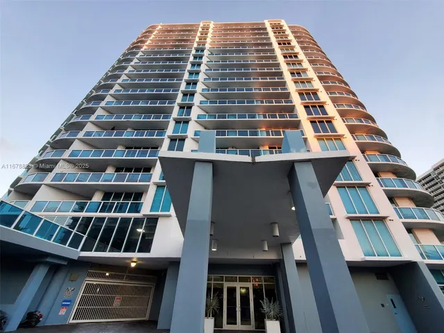 $363,000 | 1881 79th Street Causeway, Unit 706, North Bay Village, FL 33141