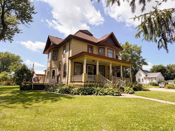 $320,000 | 201 Mifflin Street, Cobb, WI 53526