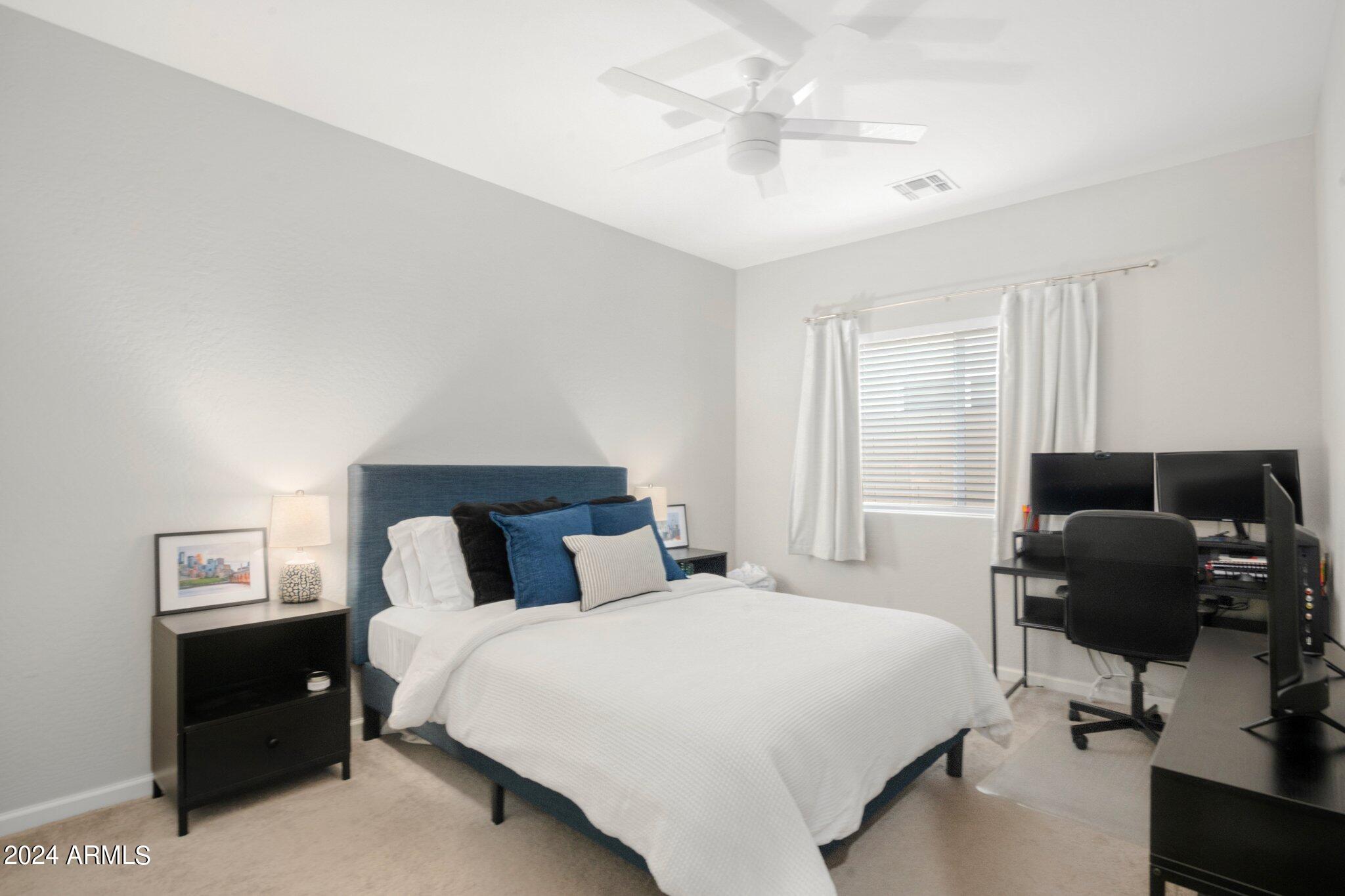 525 West Harwell Road Phoenix, AZ 85041 - Photo 20 of 34 21-web-or-mls-_TMR9529