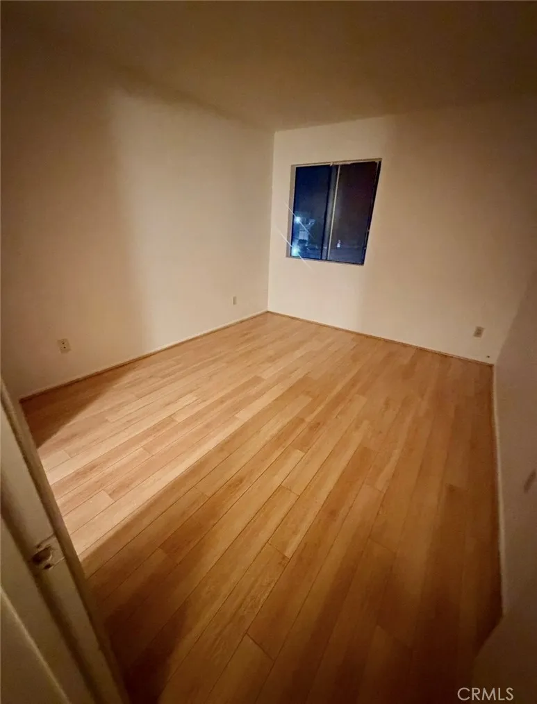 10129 Commerce Street Tujunga, CA 91042 - Photo 5 of 6