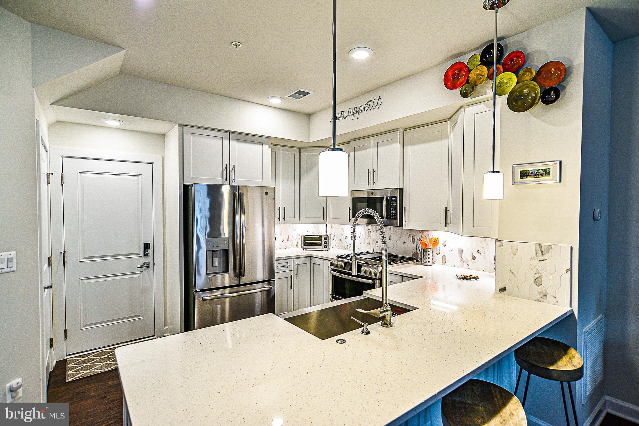 20460 Taft Terrace Ashburn, VA 20147 - Photo 13 of 40 Gallery Image 13