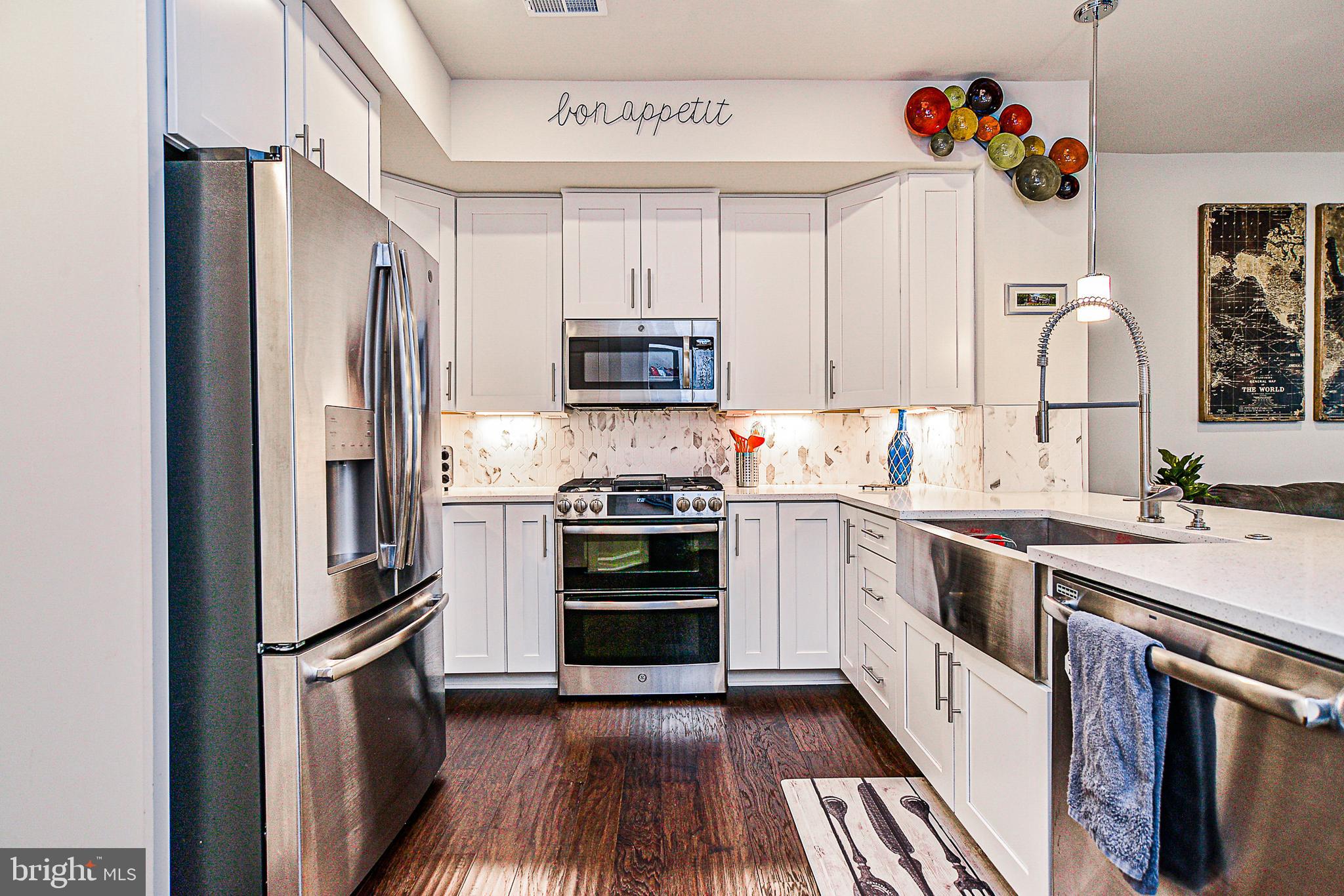 20460 Taft Terrace Ashburn, VA 20147 - Photo 14 of 40 Gallery Image 14