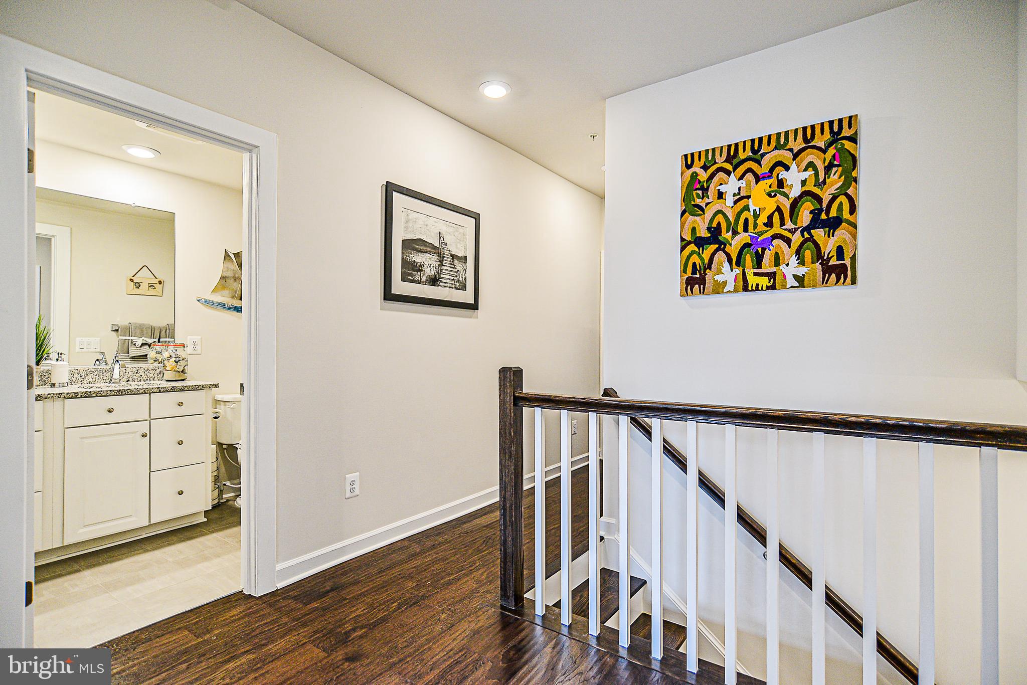 20460 Taft Terrace Ashburn, VA 20147 - Photo 18 of 40 Gallery Image 18