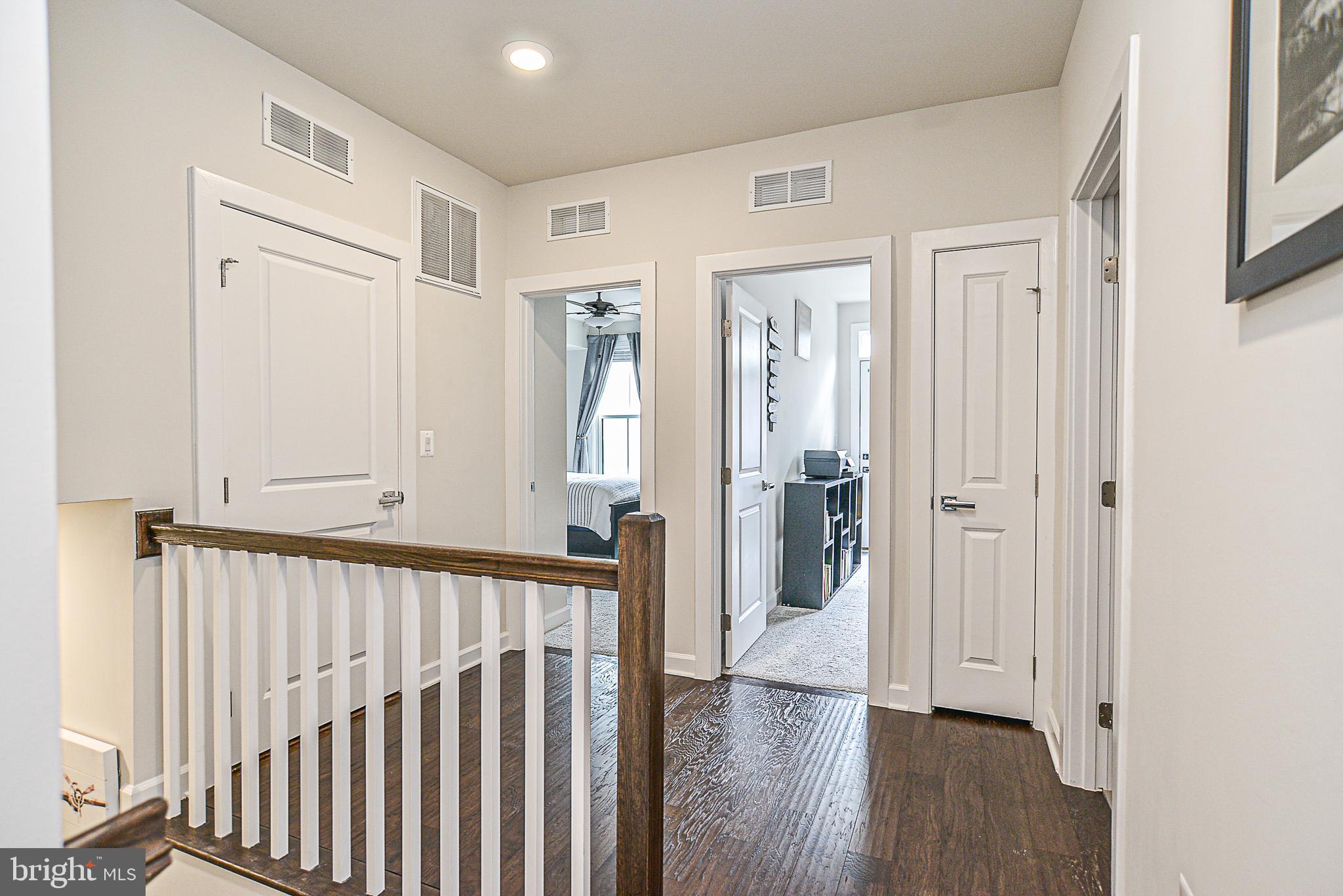 20460 Taft Terrace Ashburn, VA 20147 - Photo 19 of 40 Gallery Image 19