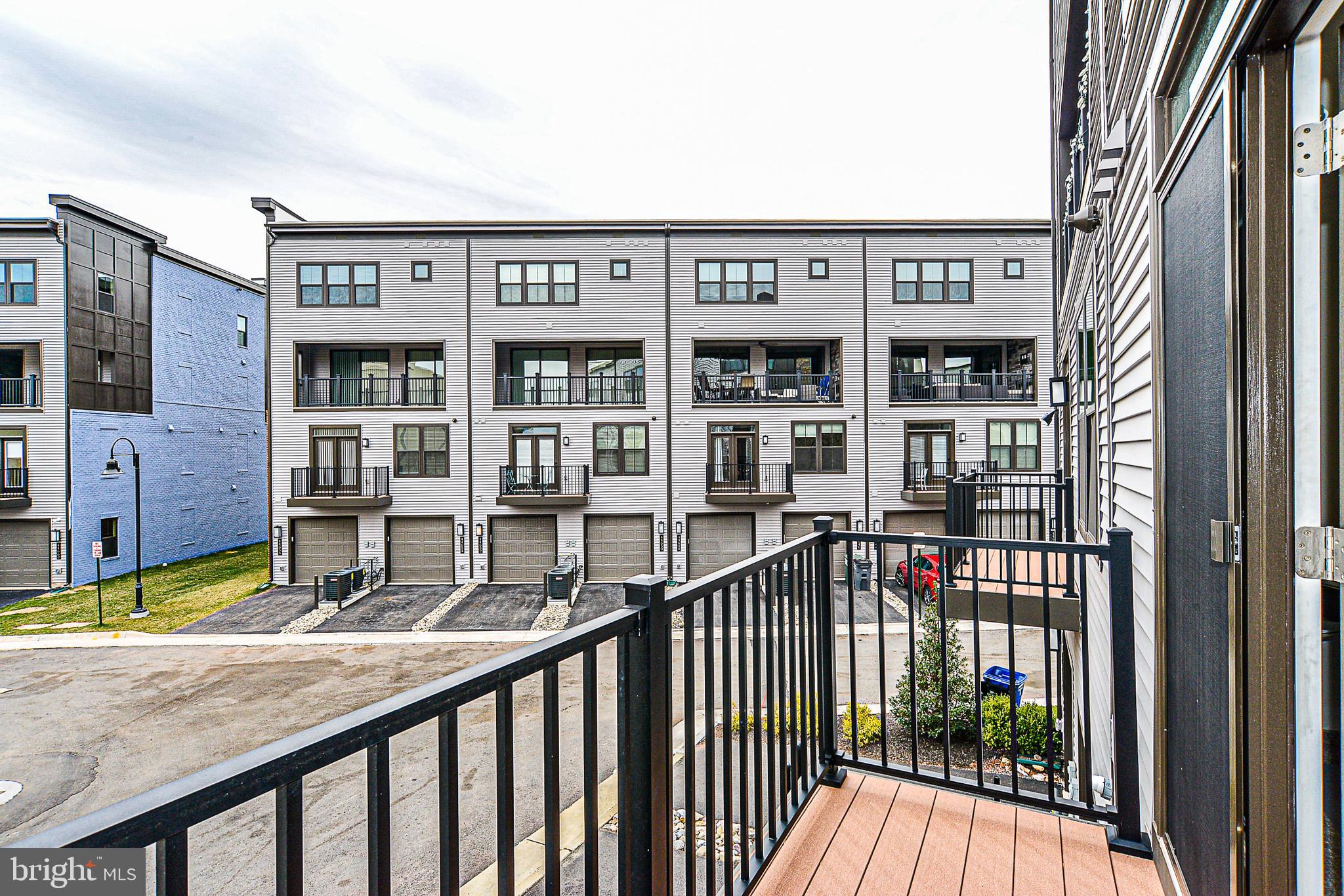 20460 Taft Terrace Ashburn, VA 20147 - Photo 24 of 40 Gallery Image 24
