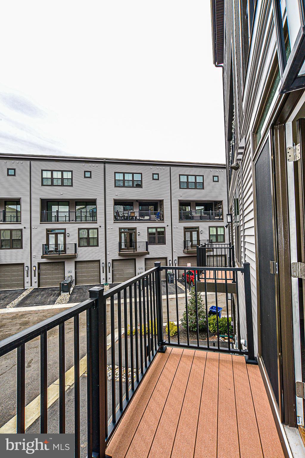20460 Taft Terrace Ashburn, VA 20147 - Photo 25 of 40 Gallery Image 25