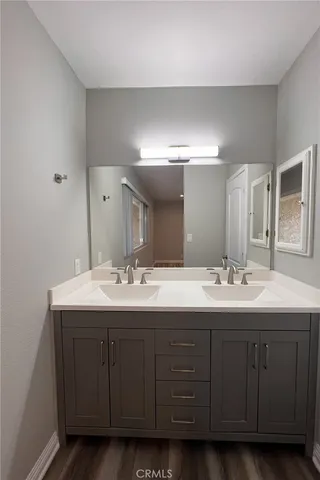 $4,600 | 7718 VÃa Sorrento, Burbank, CA 91504