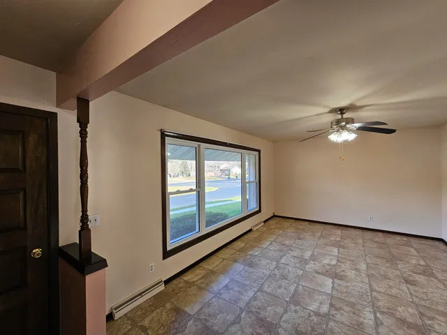 $279,900 | 1305 Endl Boulevard, Fort Atkinson, WI 53538