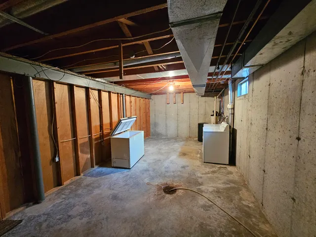 $279,900 | 1305 Endl Boulevard, Fort Atkinson, WI 53538