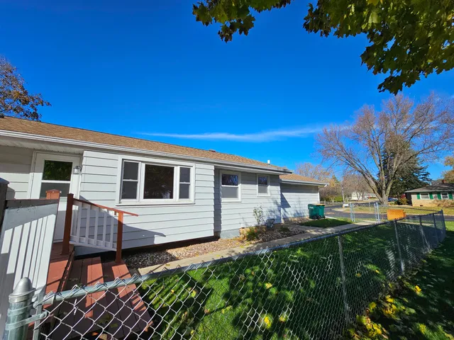 $279,900 | 1305 Endl Boulevard, Fort Atkinson, WI 53538