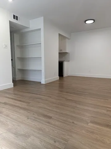 $1,400 | 307 East 31st Street, Unit 105, Austin, TX 78705