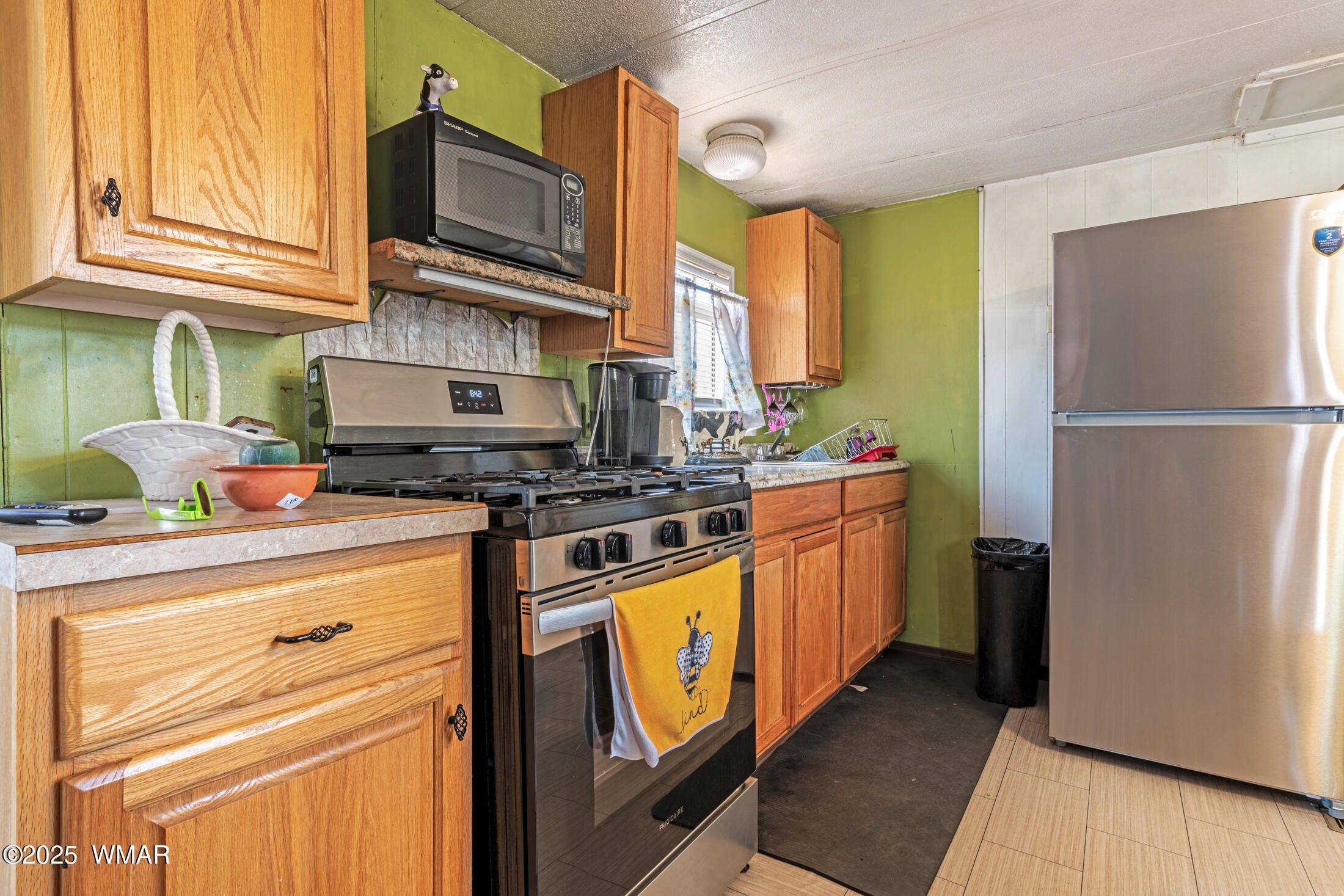 1091 Rim View Drive Show Low, AZ 85901 - Photo 11 of 17 kitchen!