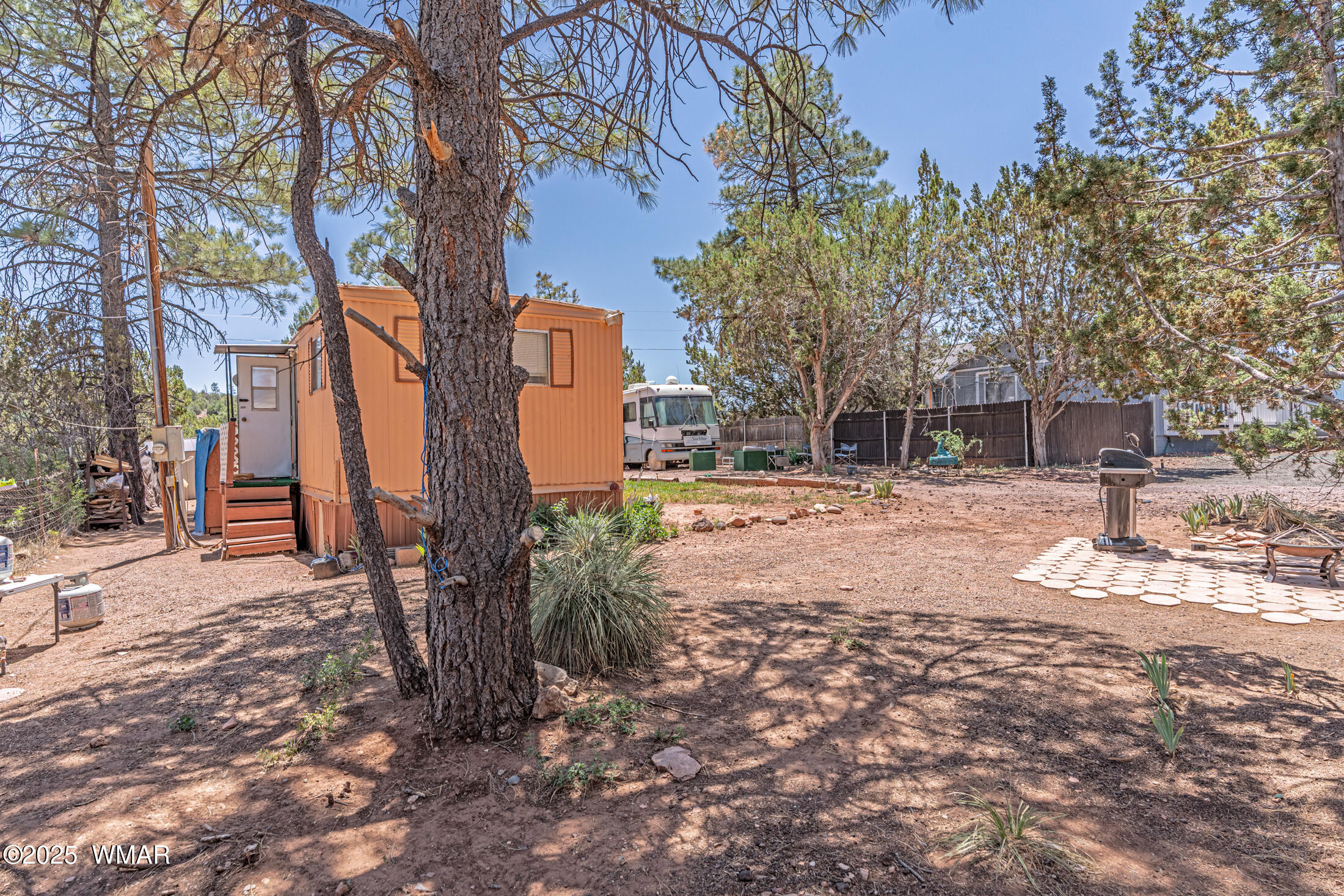 1091 Rim View Drive Show Low, AZ 85901 - Photo 2 of 17 Spacious Lot!