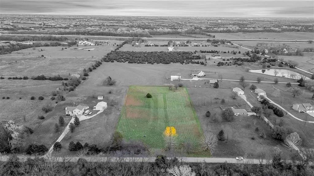 4835 Eisenhower Road Baldwin City, KS 66006 - Photo 4 of 8