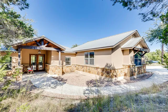 $1,025,000 | 710 Stoney Ridge Road, Bulverde, TX 78163