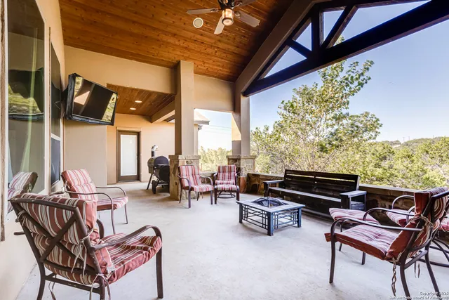 $1,025,000 | 710 Stoney Ridge Road, Bulverde, TX 78163