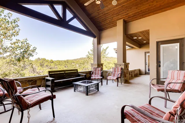 $1,025,000 | 710 Stoney Ridge Road, Bulverde, TX 78163