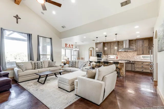 $1,025,000 | 710 Stoney Ridge Road, Bulverde, TX 78163