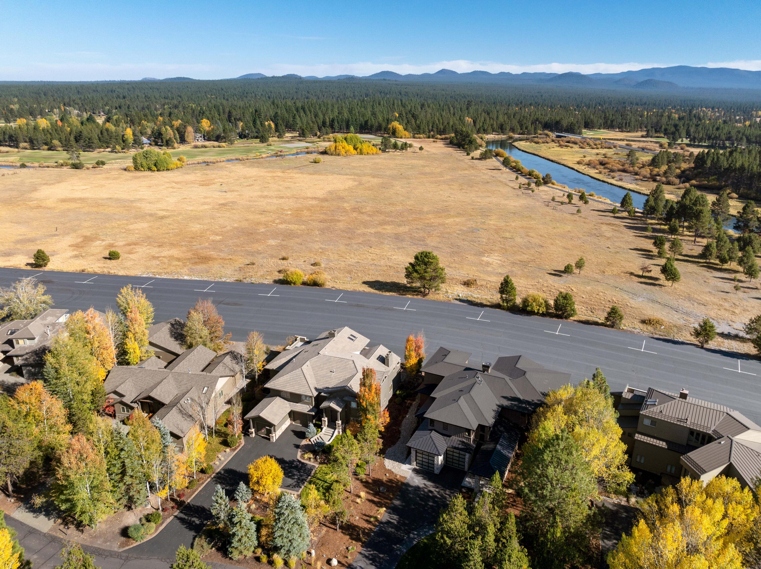 56878 River Road, Unit 2 Sunriver, OR 97707 - Photo 61 of 67 Aerial