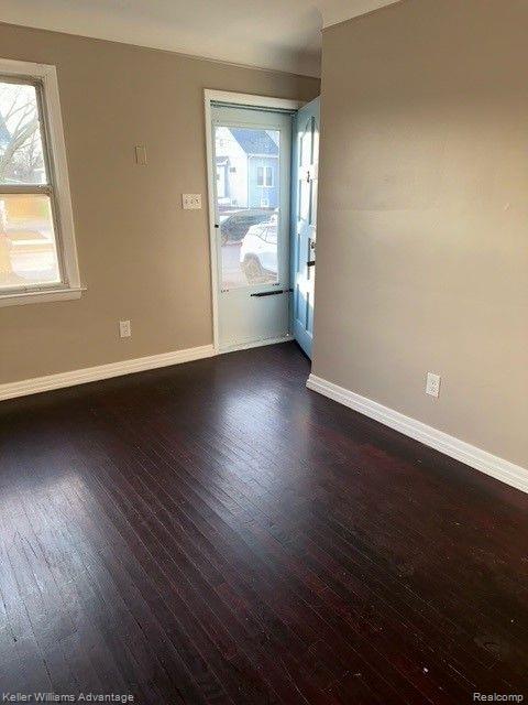 22036 Normandy Avenue Eastpointe, MI 48021 - Photo 2 of 10